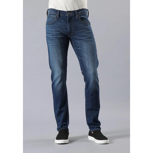 Jeans Wrangler Hombre Luke Slim Tapered Fit Dark Washed